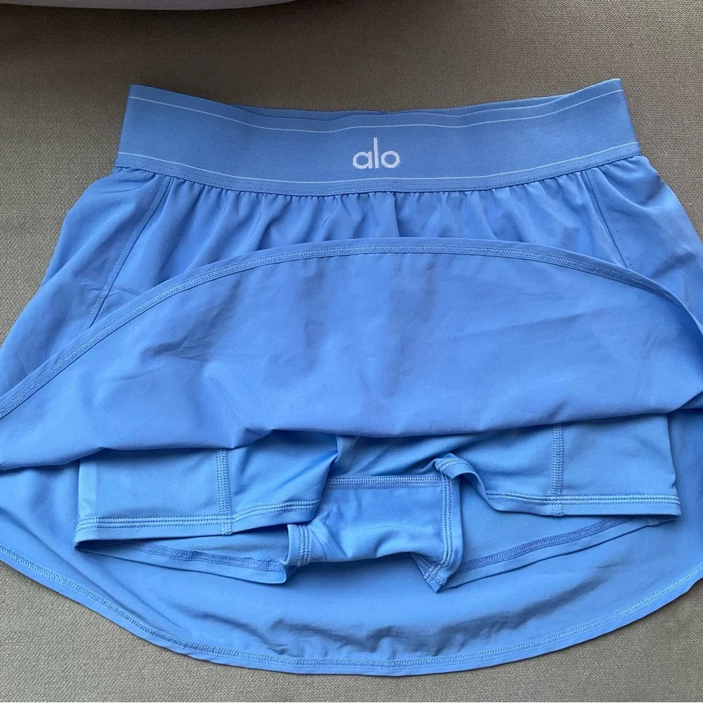 Alo Yoga Match Point Tennis Skirt Crystal Clear Blue S